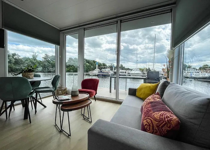 Floating Vacationhome Sylt